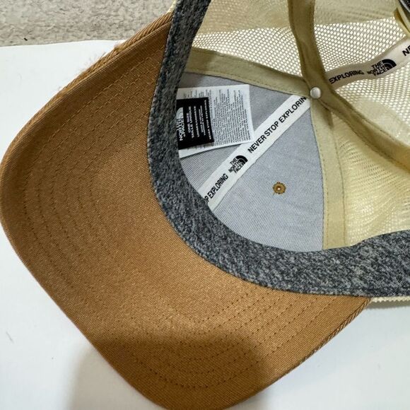 NWOT North Face Trucker Cap SnapBack Mesh Cap Embroidered Bear Tan - Picture 7 of 10